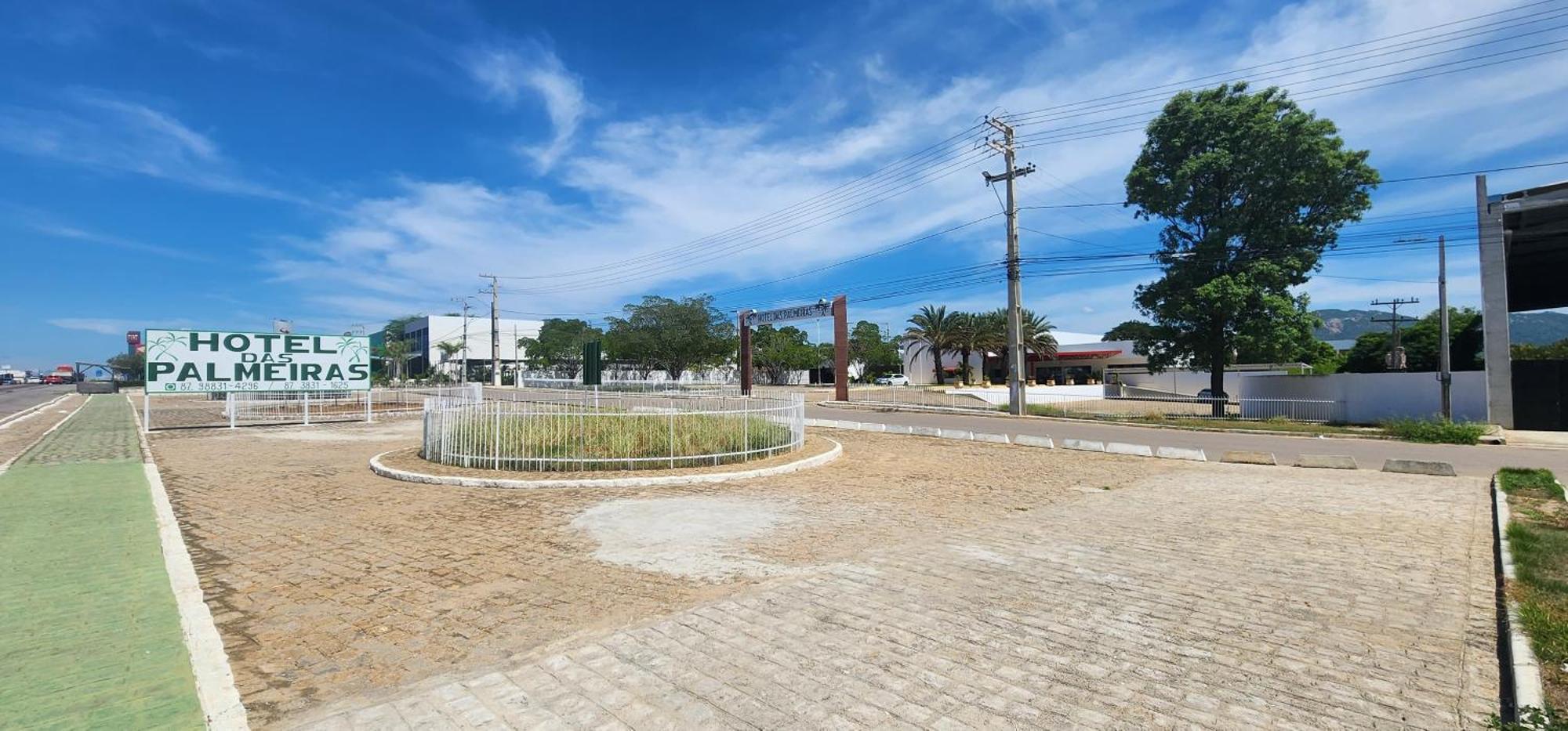 Hotel Das Palmeiras Serra Talhada Exterior foto