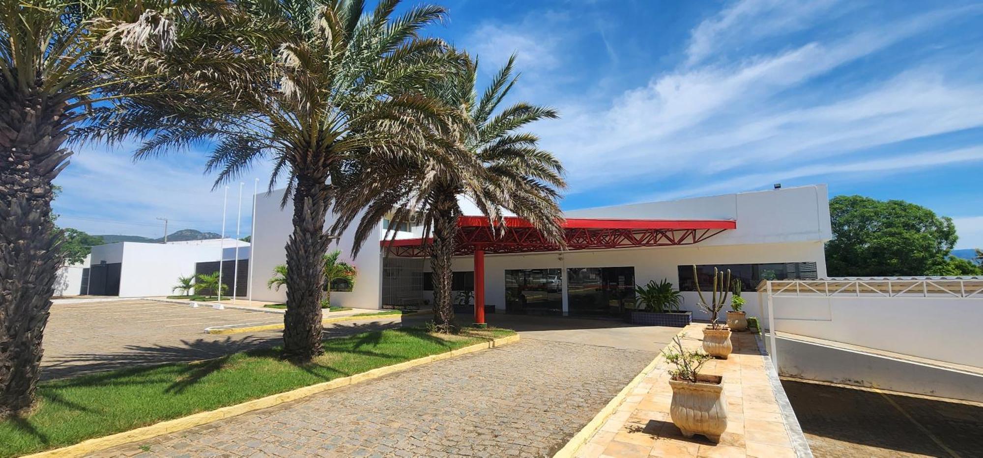 Hotel Das Palmeiras Serra Talhada Exterior foto